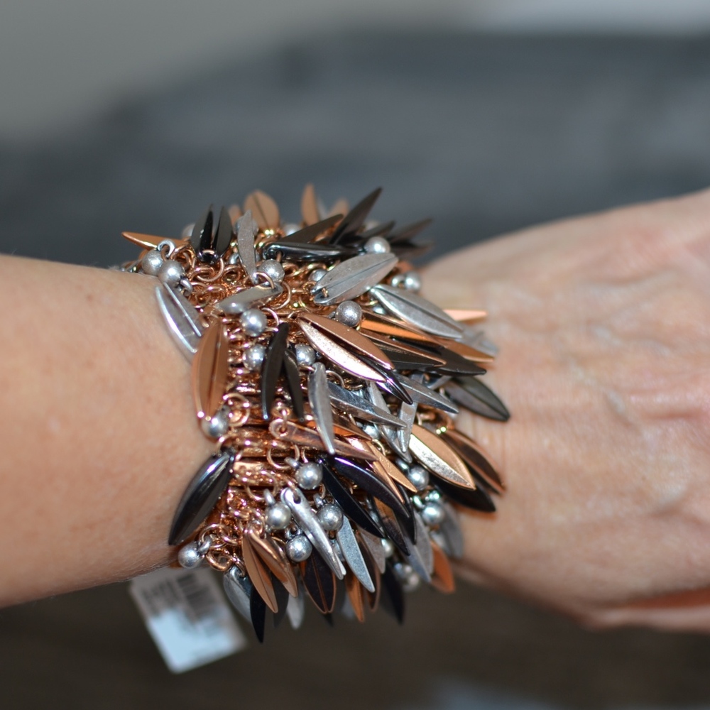 NWT Bar III Rose Gold Tone Stud Bracelet Stretch